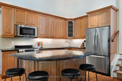 Photo 15 at 487 Spadina Road, Forest Hill South, Toronto