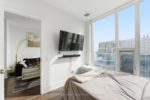 Photo 13 at 3807 - 10 York Street, Waterfront Communities C1, Toronto
