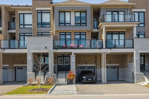 Photo 2 at 255 Moody Drive, Kleinburg, Vaughan