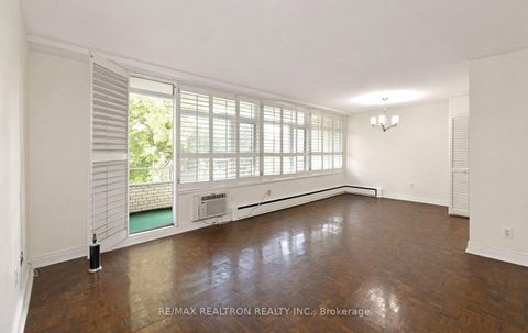 Photo 3 at 501 - 581 Avenue Road, St. Clair, Toronto