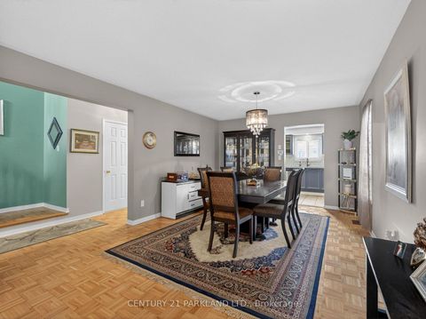 Photo 8 at 181 Purcell Crescent, Maple, Vaughan