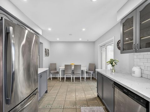 Photo 15 at 181 Purcell Crescent, Maple, Vaughan