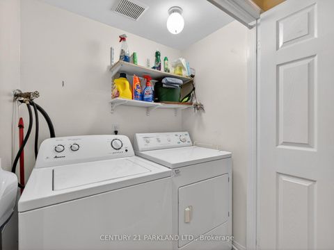 Photo 18 at 181 Purcell Crescent, Maple, Vaughan