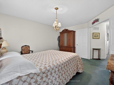 Photo 27 at 181 Purcell Crescent, Maple, Vaughan