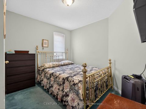 Photo 32 at 181 Purcell Crescent, Maple, Vaughan