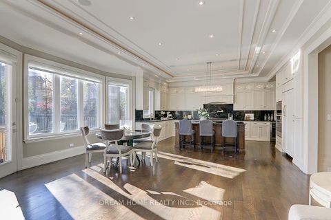 Photo 10 at 225 Dunforest Avenue, Willowdale East, Toronto
