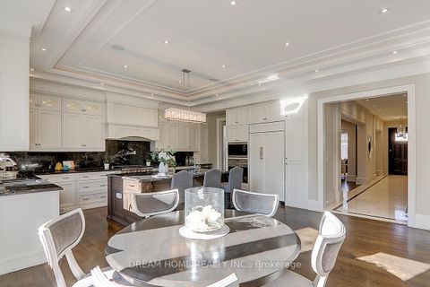 Photo 11 at 225 Dunforest Avenue, Willowdale East, Toronto