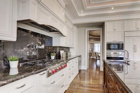 Photo 14 at 225 Dunforest Avenue, Willowdale East, Toronto
