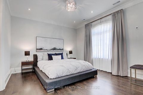 Photo 27 at 225 Dunforest Avenue, Willowdale East, Toronto