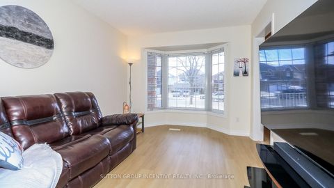 Photo 5 at 62 Birchwood Drive, East Bayfield, Barrie