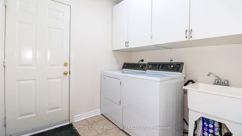 Photo 11 at 62 Birchwood Drive, East Bayfield, Barrie
