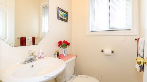 Photo 12 at 62 Birchwood Drive, East Bayfield, Barrie