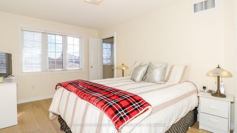 Photo 14 at 62 Birchwood Drive, East Bayfield, Barrie