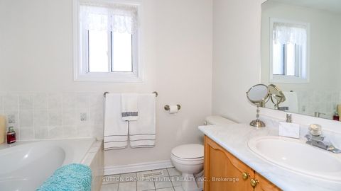 Photo 15 at 62 Birchwood Drive, East Bayfield, Barrie