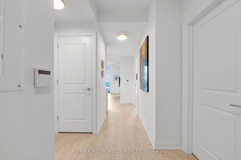 Photo 4 at 509W - 10 Gatineau Drive, Beverley Glen, Vaughan