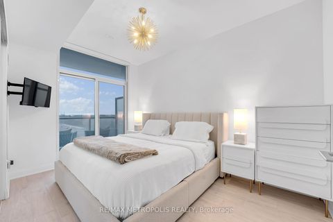 Photo 12 at 509W - 10 Gatineau Drive, Beverley Glen, Vaughan