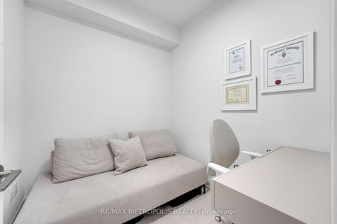 Photo 16 at 509W - 10 Gatineau Drive, Beverley Glen, Vaughan