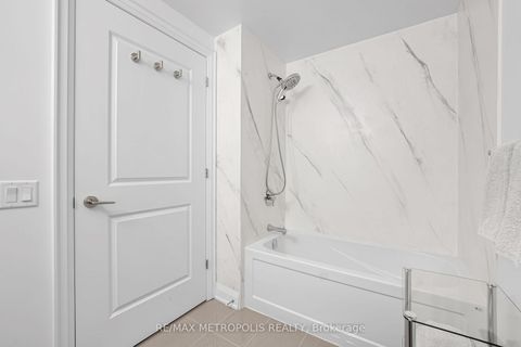 Photo 20 at 509W - 10 Gatineau Drive, Beverley Glen, Vaughan