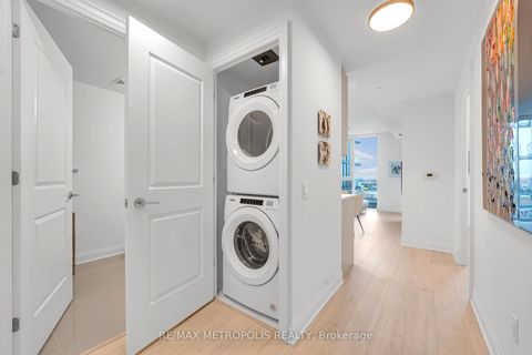 Photo 21 at 509W - 10 Gatineau Drive, Beverley Glen, Vaughan