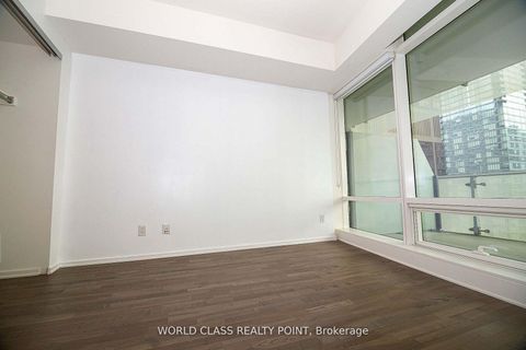 Photo 9 at 1511 - 1 Bloor Street E, Yonge Corridor, Toronto
