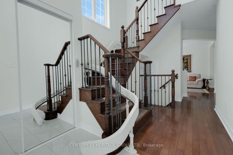 Photo 6 at 13 Herefordshire Crescent NE, Woodland Hill, Newmarket