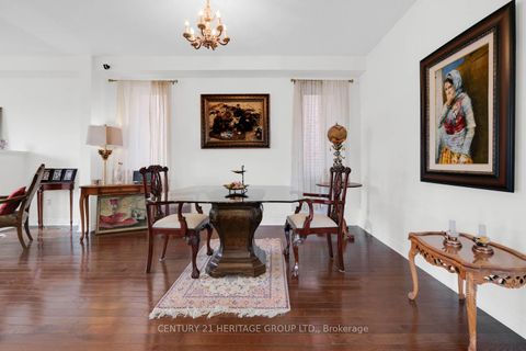 Photo 14 at 13 Herefordshire Crescent NE, Woodland Hill, Newmarket