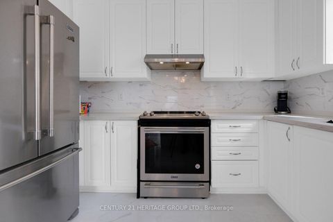 Photo 22 at 13 Herefordshire Crescent NE, Woodland Hill, Newmarket