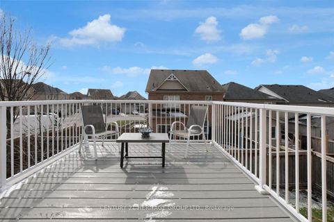 Photo 24 at 13 Herefordshire Crescent NE, Woodland Hill, Newmarket