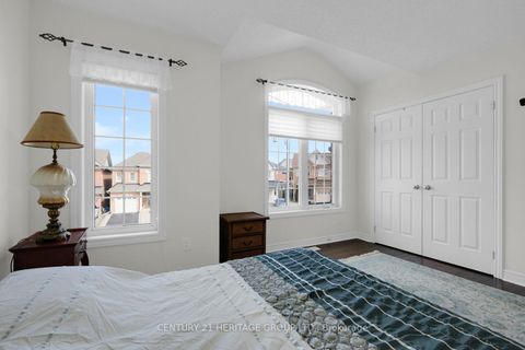 Photo 26 at 13 Herefordshire Crescent NE, Woodland Hill, Newmarket