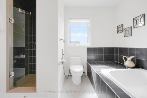 Photo 35 at 13 Herefordshire Crescent NE, Woodland Hill, Newmarket