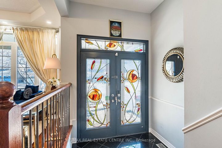 Photo 4 at 3285 Topeka Drive, Churchill Meadows, Mississauga