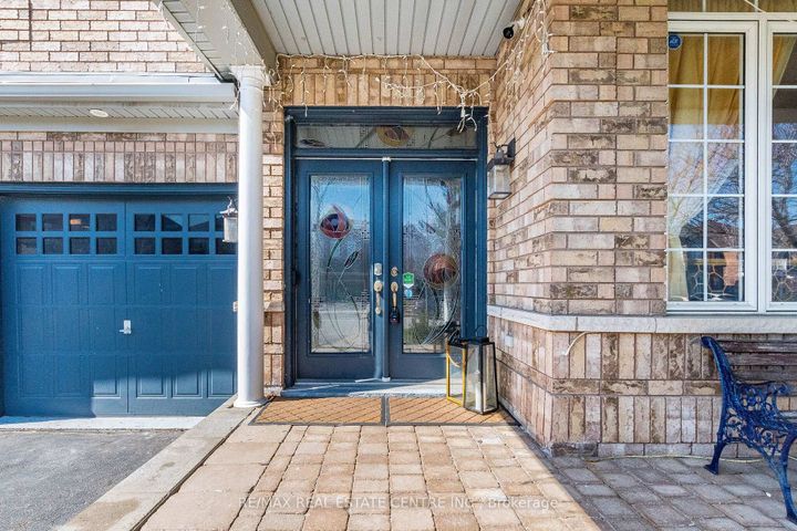 Photo 5 at 3285 Topeka Drive, Churchill Meadows, Mississauga