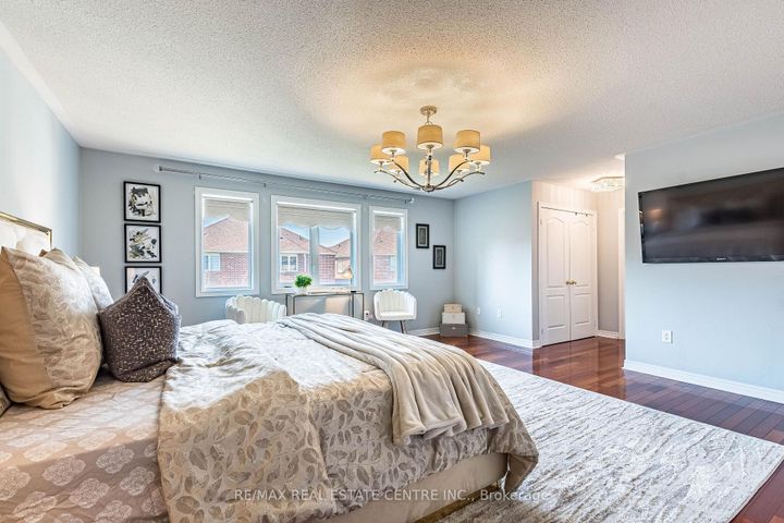 Photo 26 at 3285 Topeka Drive, Churchill Meadows, Mississauga