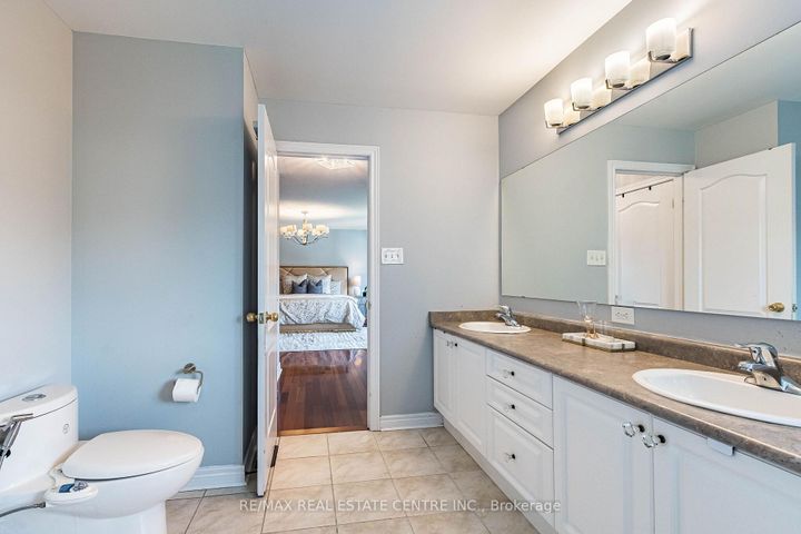 Photo 31 at 3285 Topeka Drive, Churchill Meadows, Mississauga