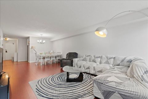 Photo 7 at 609 - 45 Carlton Street, Yonge Corridor, Toronto