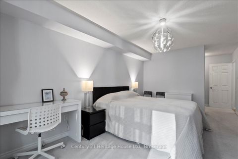 Photo 12 at 609 - 45 Carlton Street, Yonge Corridor, Toronto