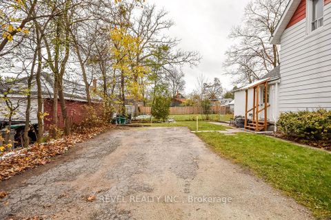 Photo 24 at 44 Parkside Drive, Queen's Park, Barrie