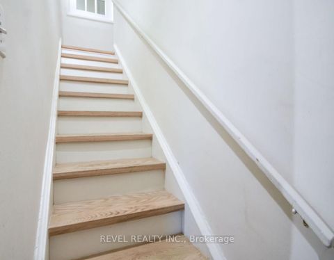 Photo 26 at 44 Parkside Drive, Queen's Park, Barrie