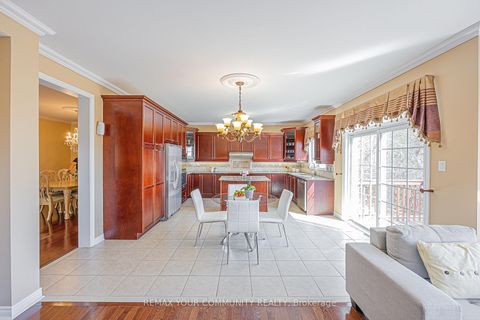 Photo 8 at 193 Maurier Boulevard, Patterson, Vaughan