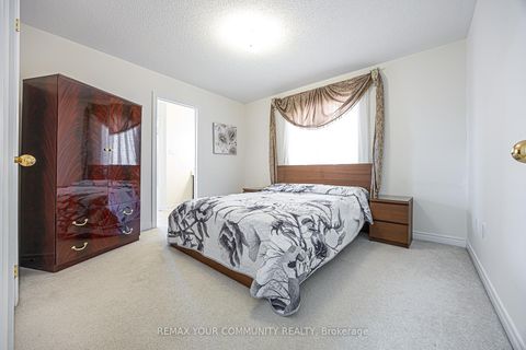 Photo 24 at 193 Maurier Boulevard, Patterson, Vaughan