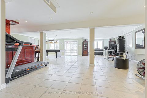 Photo 31 at 193 Maurier Boulevard, Patterson, Vaughan