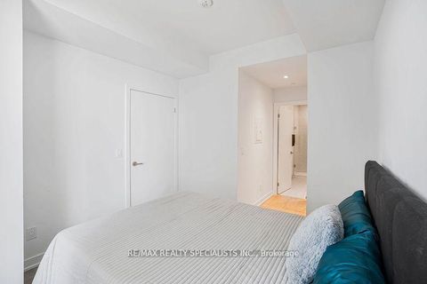 Photo 15 at 3711 - 1926 Lakeshore Boulevard W, South Parkdale, Toronto
