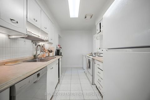 Photo 5 at 345 - 4005 Don Mills Road, Hillcrest Village, Toronto