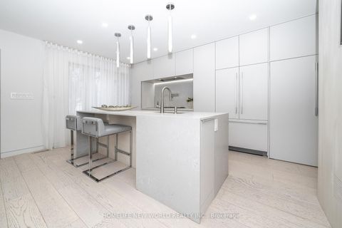 Photo 6 at 30 Carling Avenue, Junction, Toronto