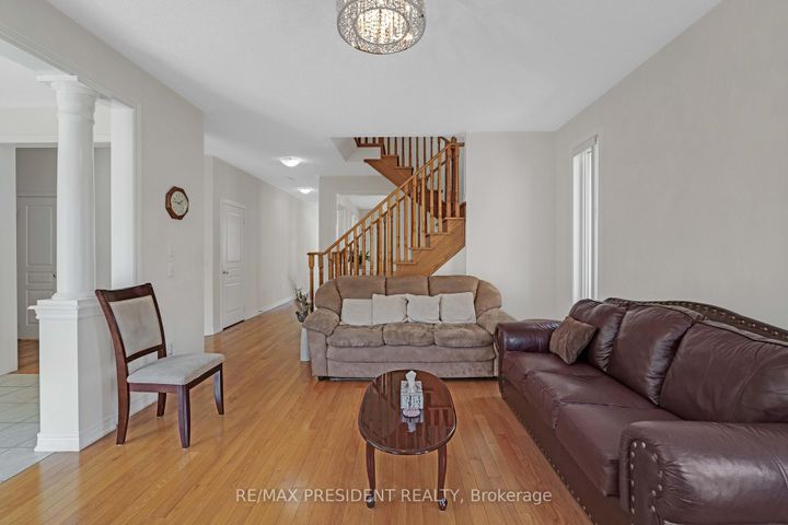 Photo 7 at 7 Wellpark Way, Bram East, Brampton