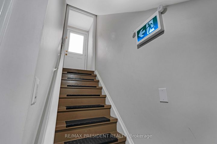 Photo 27 at 7 Wellpark Way, Bram East, Brampton