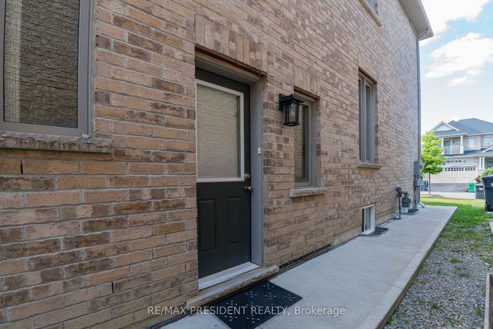 Photo 34 at 7 Wellpark Way, Bram East, Brampton