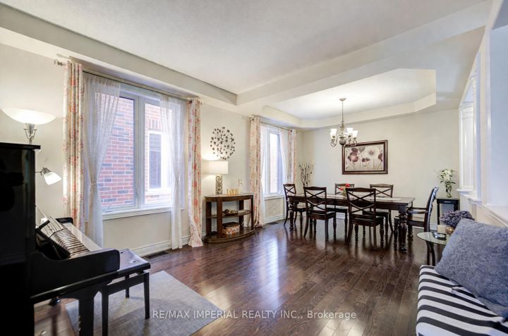 Photo 4 at 28 Mancini Crescent, Jefferson, Richmond Hill