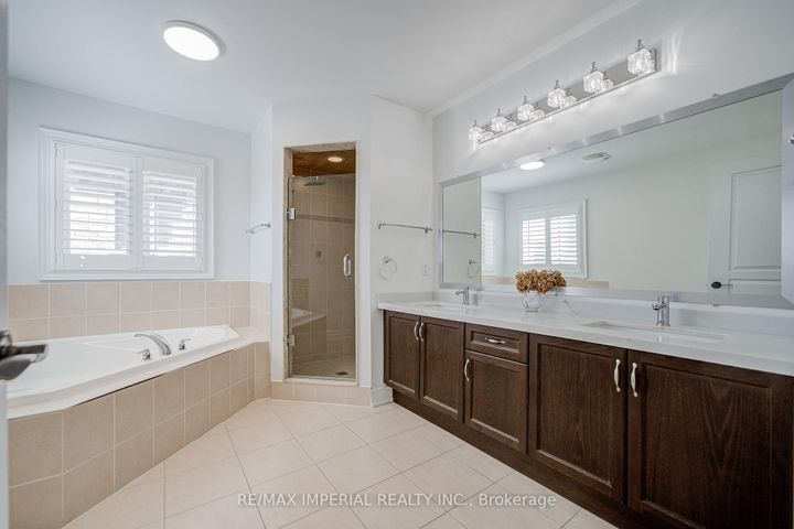 Photo 29 at 28 Mancini Crescent, Jefferson, Richmond Hill