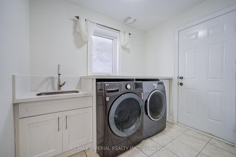 Photo 16 at 28 Mancini Crescent, Jefferson, Richmond Hill